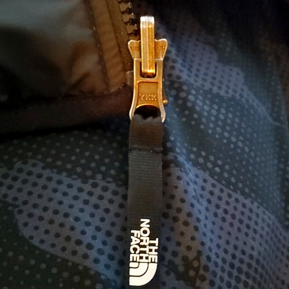 The north face size M youth/junior - Picture 8 of 8
